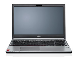 Combina desempenho e mobilidade: O Fujitsu Lifebook E754 é um todoterreno balanceado.