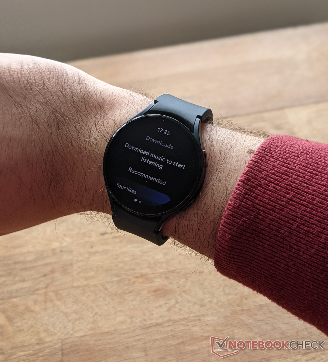 Haylou revela um novo smartwatch com certificação IP68, um sensor