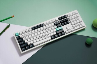 Keychron Q6 HE em branco