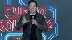 Elon explica como funcionará o aluguel do Cybercab (imagem: Tesla/YT)