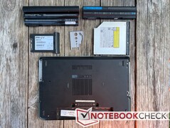 A bateria, a unidade de armazenamento, o slot ExpressCard e a unidade de DVD do Dell Latitude E6430 podem ser trocados em menos de um minuto.