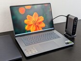 Análise do laptop Dell Inspiron 16 Plus 7640: Pequenas, mas importantes mudanças em relação ao modelo do ano passado