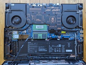 Os laptops de qualidade também são bonitos por dentro, não apenas por fora (Fonte da imagem: Notebookcheck)