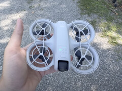 Espera-se que o DJI Neo pese apenas 135g. (Fonte da imagem: enontheroad)