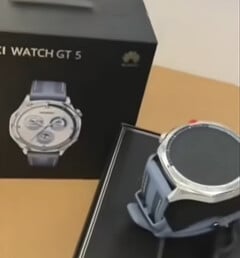 O Watch GT 5 já foi retirado da caixa na China. (Fonte da imagem: Bilibili)