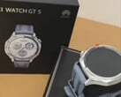 O Watch GT 5 já foi retirado da caixa na China. (Fonte da imagem: Bilibili)