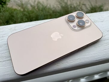 Apple iPhone 16 Ultra