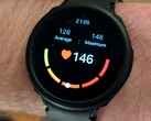 O Galaxy Watch é o que muitas pessoas usam para monitorar os exercícios e as zonas de frequência cardíaca, portanto, é de se esperar que seja preciso (Fonte da imagem: David Devey / Notebookcheck)