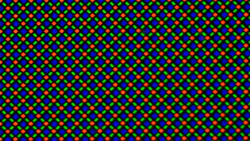 A tela OLED tem uma matriz de subpixel RG/BG que consiste em um diodo de luz vermelha, uma azul e uma verde.