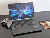 Análise do laptop Asus V16 V3607V: GeForce Gráficos RTX sem gastar muito