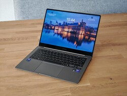 O Galaxy Book5 Pro é um laptop ultraportátil decente