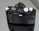 Há rumores de que o M11 da Leica será lançado em uma edição limitada com botões prateados (Fonte da imagem: LeicaRumors)