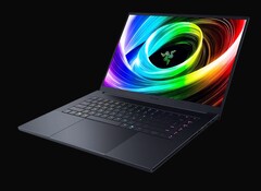 O Blade 16 poderá em breve se tornar mais acessível graças a uma nova SKU RTX 5060 (Fonte da imagem: Razer)