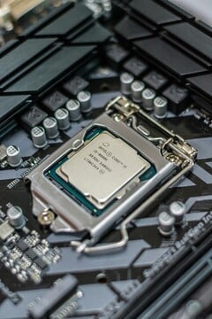 O benchmark que vazou sugere o desempenho gráfico do Intel Core 3 N350 (Fonte da imagem: Alexandru-Bogdan Ghita, Unsplash)