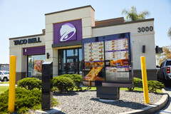 A Yum! Brands expande o lançamento do Voice AI para pedidos de drive-thru mais rápidos e precisos para mais locais da Taco Bell. (Fonte da imagem: Business Wire)