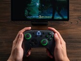 O controle sem fio 8BitDo Ultimate 2C agora está disponível em uma variante preta transparente. (Fonte da imagem: 8BitDo)