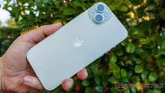 Apple o iPhone 15 teve 4,1% do total de vendas, enquanto o Samsung Galaxy S24 Ultra teve 1,5% (Fonte da imagem: Notebookcheck)