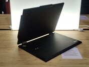 Lenovo ThinkPad T14s 2 em 1 Gen 1 (fonte da imagem: Benjamin Herzig/Notebookcheck.com)