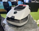 O Dreame Roboticmower A2 está em exibição na IFA 2024. (Fonte da imagem: NotebookCheck)