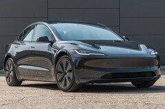 Tesla solicita licença de homologação para levar o Model 3 e o Model Y para a Índia (Fonte da imagem: Michael Simari/Car and Driver)