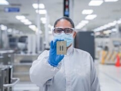 A Intel relata o sucesso com as máquinas de litografia EUV High-NA da ASML. Na foto: Um chip Intel Xeon. (Fonte da imagem: Intel)