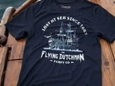 A Re-Logic confirmou que o design da camiseta do Flying Dutchman apresentava arte gerada por IA. (Fonte da imagem: r/Terraria no Reddit)