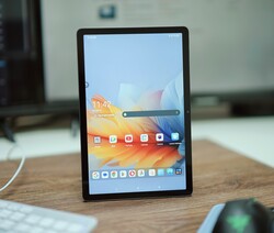 Testando o Lenovo Tab. Unidade de teste fornecida pela Lenovo Alemanha.