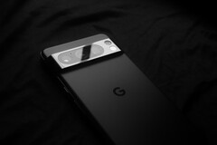 O Pixel 8 Pro é um dos três dispositivos do Google que podem medir a temperatura da pele. (Fonte da imagem: Samuel Angor - Unsplash)