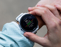 A Garmin continua a fornecer o Forerunner 955 com novos recursos e correções de bugs. (Fonte da imagem: Garmin)