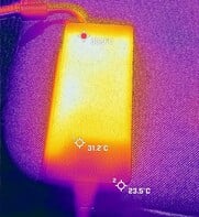 Temperaturas do adaptador de energia (teste de estresse)