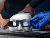 Engenheiros de Stanford desenvolvem óculos de realidade aumentada leves e holográficos alimentados por IA. (Fonte: Stanford)