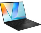 O Asus Vivobook S 16 (S5606CA) é relativamente leve, com apenas 1,5 kg (3,31 lbs). (Fonte da imagem: Asus)