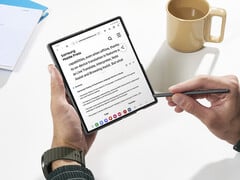 O lançamento da One UI 7 estável para mais Galaxy telefones e tablets está agora planejado para abril de 2025 (Fonte da imagem: Samsung)