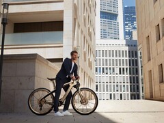 A Caviar Herzog Porsche eBike Cross 3rd Gen utiliza materiais de primeira qualidade. (Fonte da imagem: Caviar)