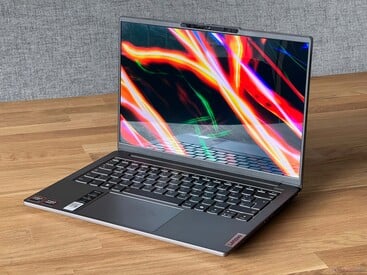 Prêmio Editor's Choice Primavera 2024: Lenovo IdeaPad Pro 5 14AHP9