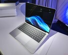 Mãos à obra: O HP EliteBook X G1a com Ryzen AI Pro 9 HX 375 é voltado para usuários avançados que não precisam de uma dGPU (fonte da imagem: Benjamin Herzig)