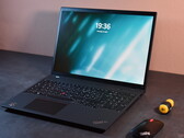 Análise do laptop AMD Lenovo ThinkPad T16 G2: O grande ThinkPad ainda melhor com o Ryzen 7040