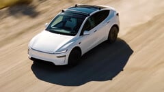 O novo Model Y AWD oferece autonomia 5% maior com uma carga (Fonte da imagem: Tesla)