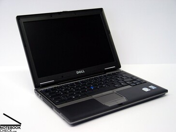 Final dos anos 2000: Laptop Dell Latitude (fonte da imagem: J. Simon Leitner/Notebookcheck.com)