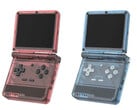 Até o momento, a Powkiddy mostrou seu novo dispositivo portátil para jogos V90 em vários acabamentos. (Fonte da imagem: Jdewitz via Retro Handhelds)