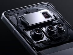 A Xiaomi deu e tirou com seu novo smartphone Ultra. (Fonte da imagem: Xiaomi)