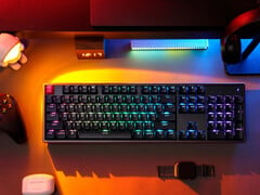 Teclado Keychron K10 QMK V2 com RGB ativado