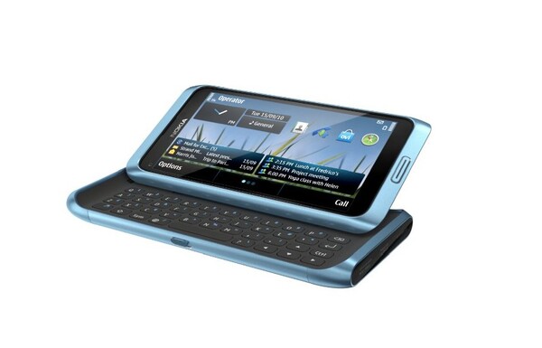 O Nokia E7 foi lançado com o Symbian^3, mas recebeu uma atualização para o Nokia Belle OS. (Fonte da imagem: Nokia via Facebook)