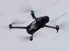 O Mavic 4 Pro apresenta um design de câmera diferente da série Mavic 3 existente. (Fonte da imagem: via @Quadro_News)