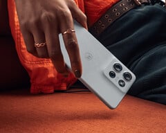 O Moto G75 chegou primeiro à Europa e ao Reino Unido. (Fonte da imagem: Motorola)