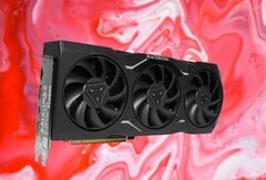 O AMD RX 7900 XTX baseado no Navi 31 foi lançado em dezembro de 2022 com um preço sugerido de US$ 999. (Fonte da imagem: Notebookcheck, Briana Graham, editado)