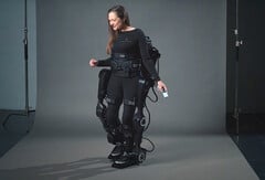 O exoesqueleto XoMotion autoequilibrado da Human in Motion Robotics recebe aprovação canadense para reabilitação ambulatorial. (Fonte da imagem: Human in Motion Robotics)