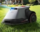 O primeiro robô cortador de grama da Anker, o Eufy E18, está sendo lançado para a temporada de jardinagem de 2025. (Fonte da imagem: Eufy)