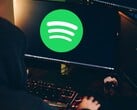 Os criminosos cibernéticos tentam atrair os usuários do Spotify para sites fraudulentos por meio de listas de reprodução enganosas e podcasts de spam. (Fonte da imagem: Pexels / Anete Lusina)