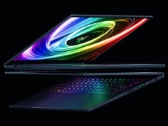 O mais recente Razer Blade 16 tem um teclado redesenhado, bem como um novo hardware interno. (Fonte da imagem: Razer)